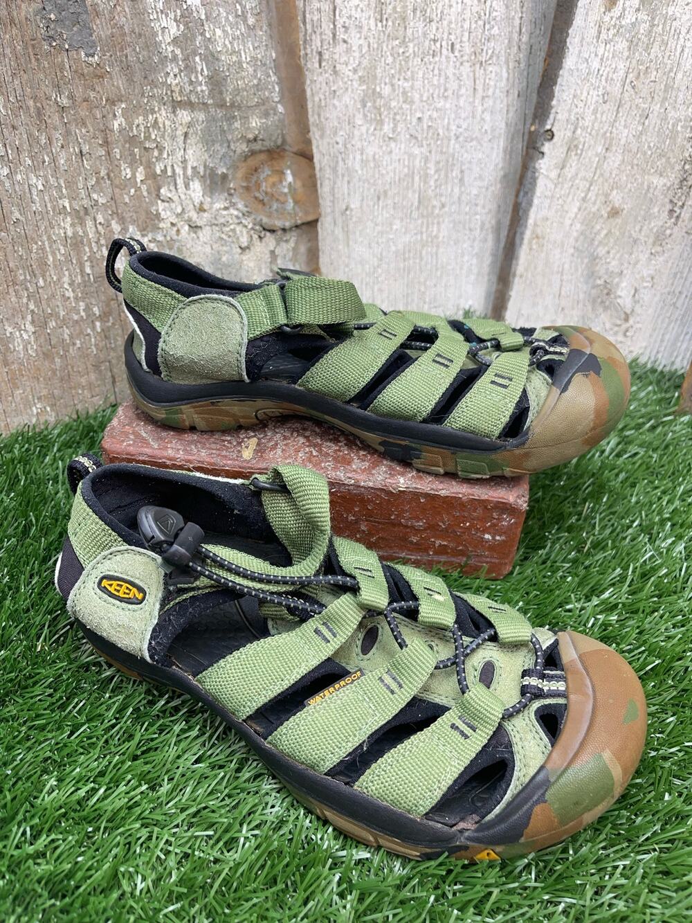 KEEN Newport H2 Water Sandals Youth 4 Camo